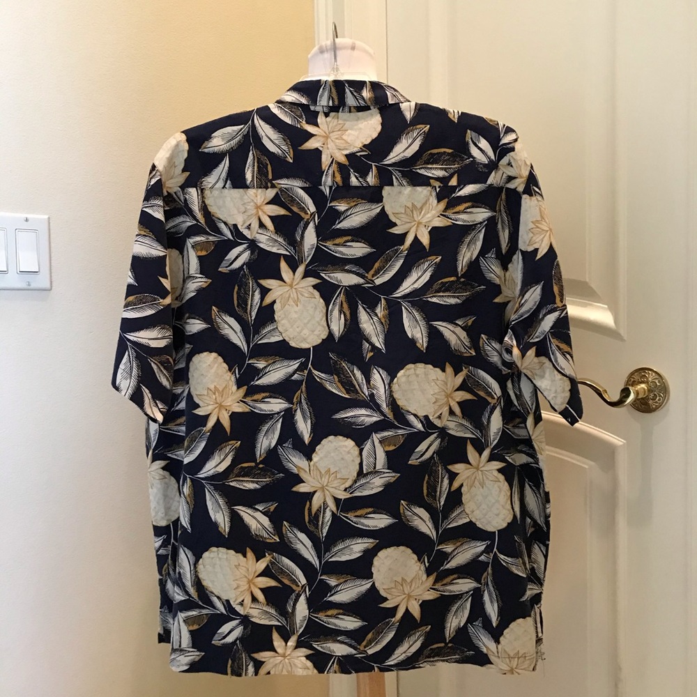 NWOT Caribbean silk Pineapple print shirt - Picture 3 of 4
